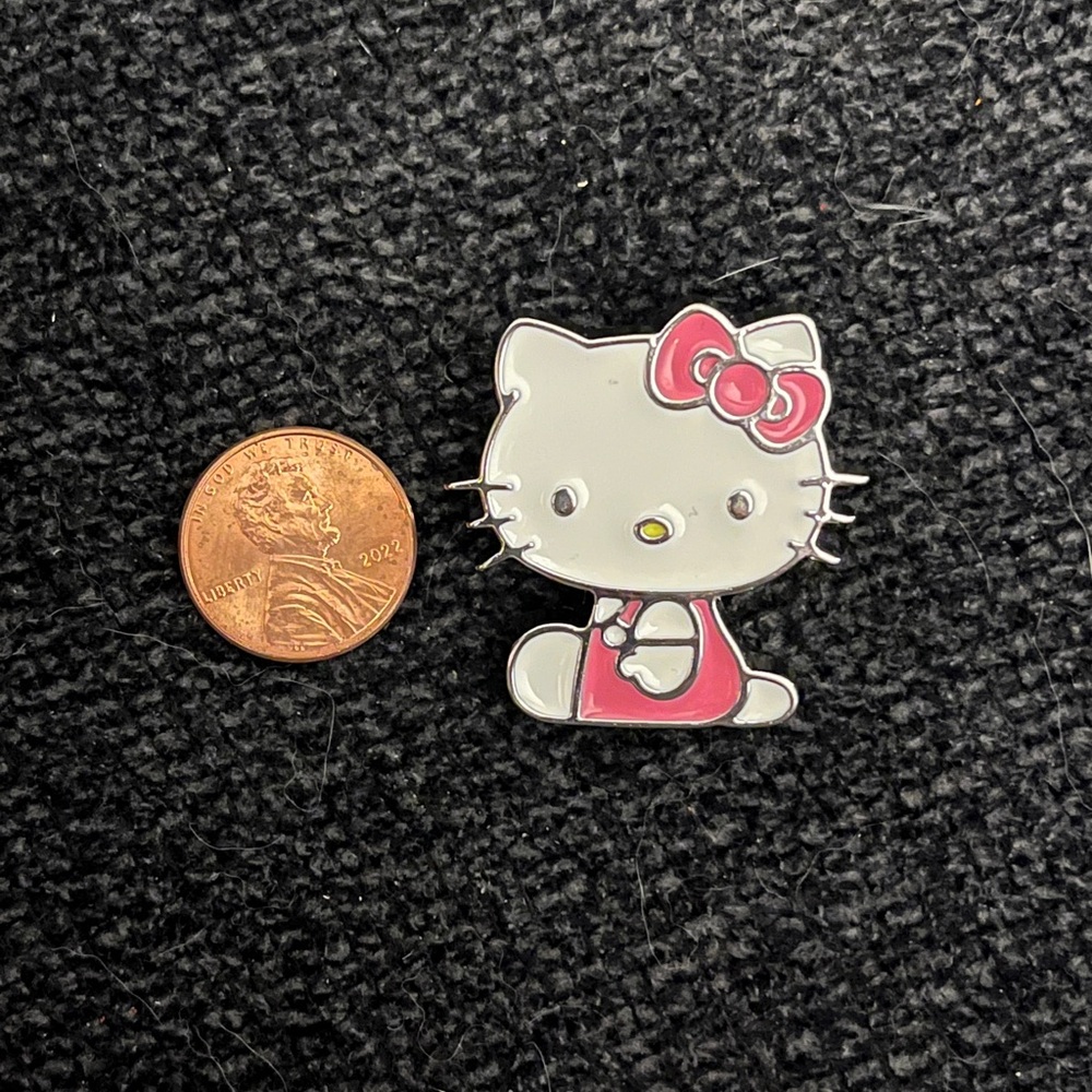 Crocs Jibbitz Hello Kitty Sanrio metal shoe charm